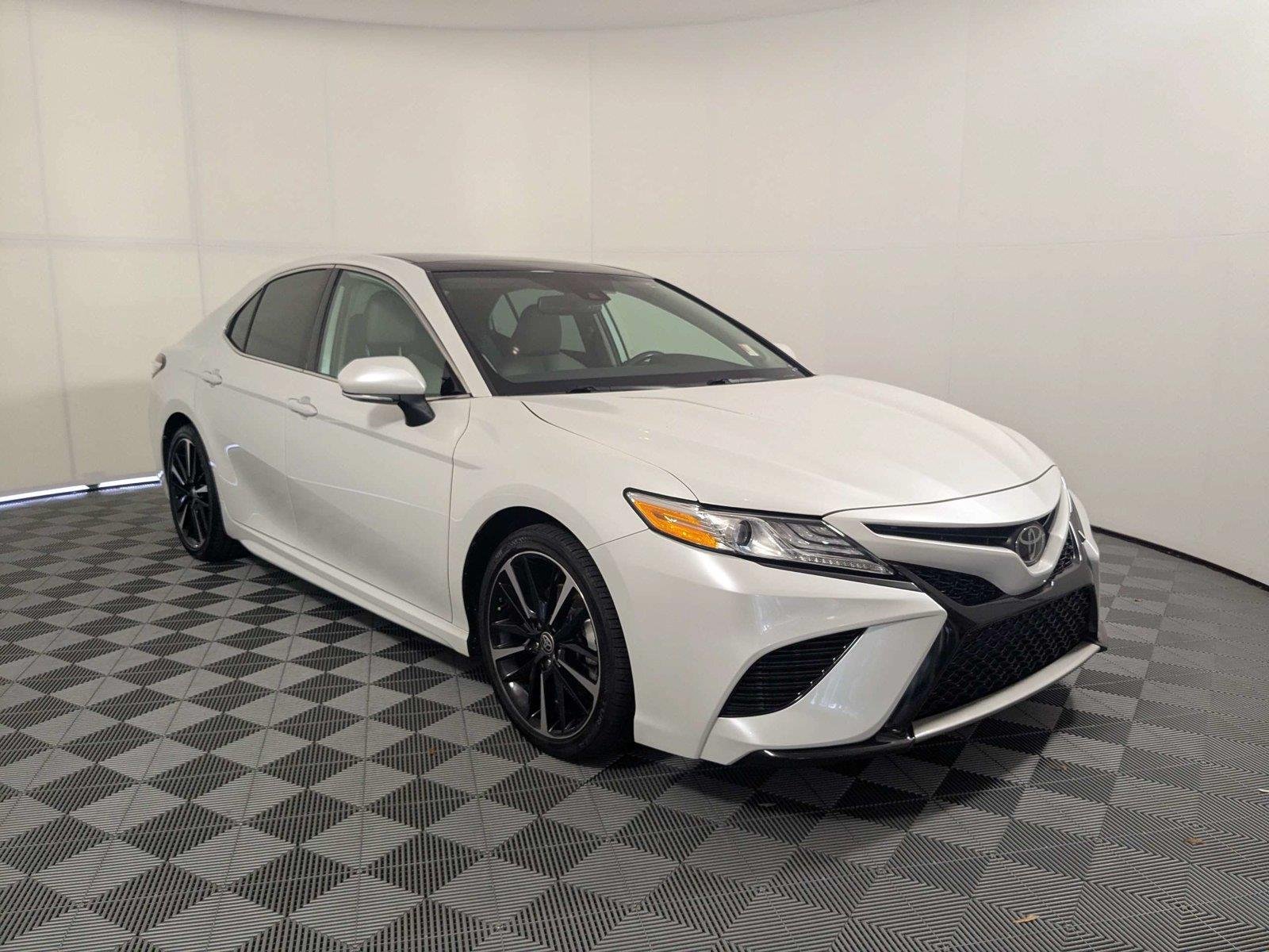 Certified Used 2020 Wind Chill Pearl Toyota XSE image 3