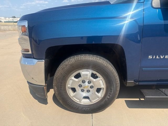 Used 2017 Blue Chevrolet LT image 9