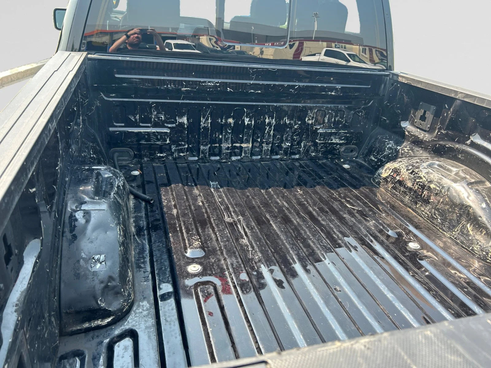 Used 2022 BLACK METAL Ford LARIAT SuperCrew image 10