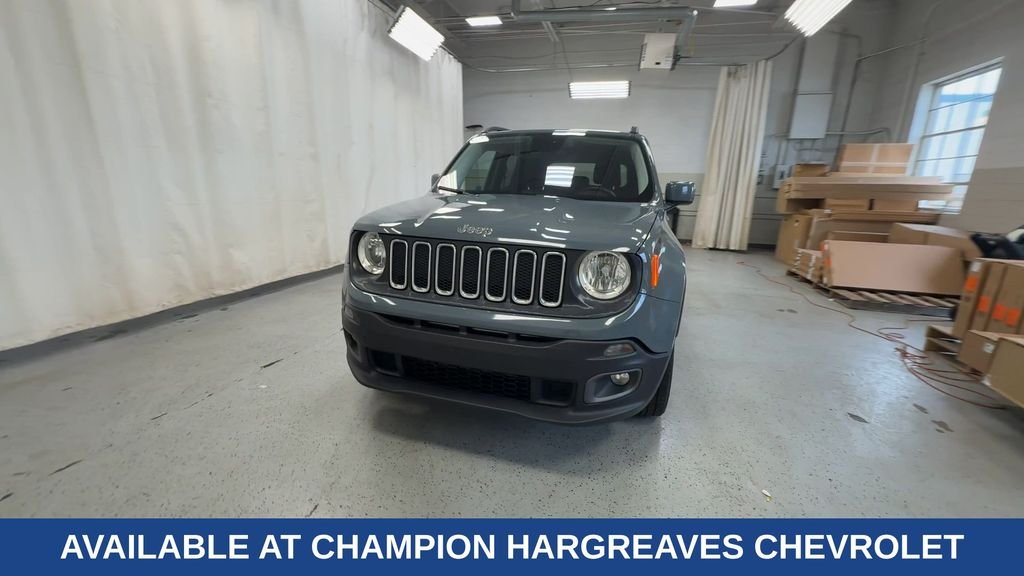 Used 2017 Anvil Jeep Latitude image 5
