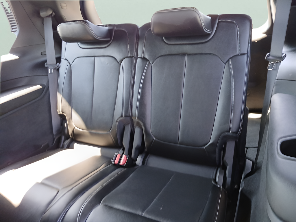 Used 2023 Silver Jeep Overland image 14