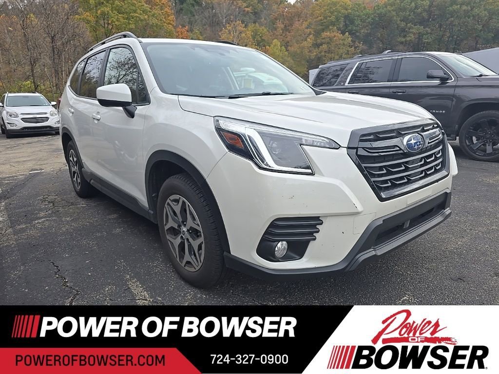 2023 Subaru Forester Premium photo 3