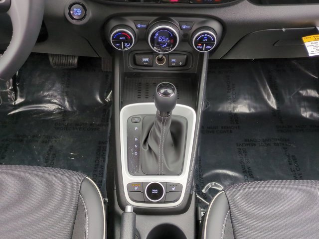 New 2026 White Hyundai SEL w/Two-Tone Roof image 34