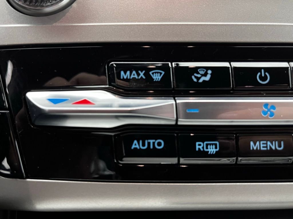 Used 2022 Blue Metallic Ford XLT image 6