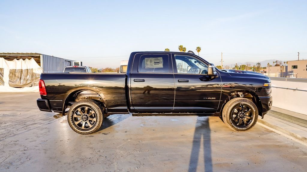 2025 RAM 3500 Laramie - Photo 13