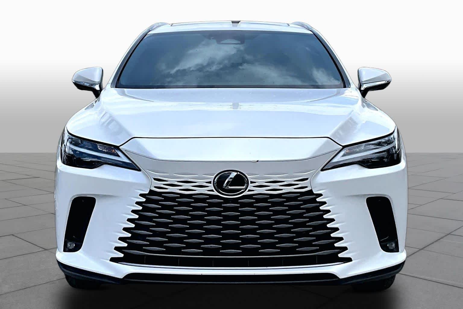 Used 2024 Eminent White Pearl Lexus Premium Plus image 4