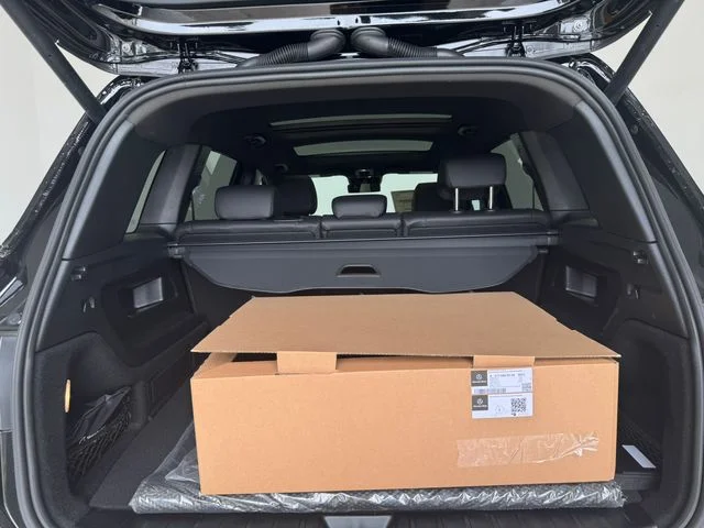 New 2026  Mercedes-Benz GLB 250 image 8