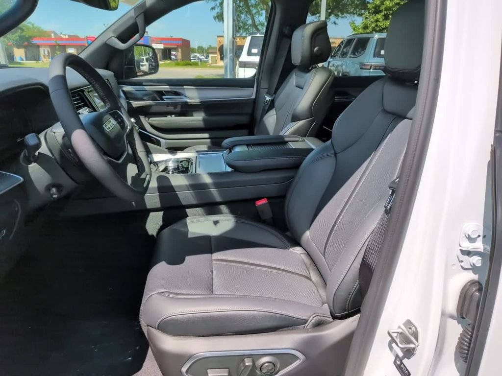 New 2026 Bright White Clearcoat Jeep Grand Wagoneer image 19