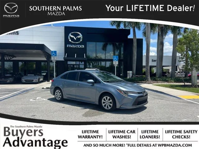 Used 2024  Toyota LE image 1