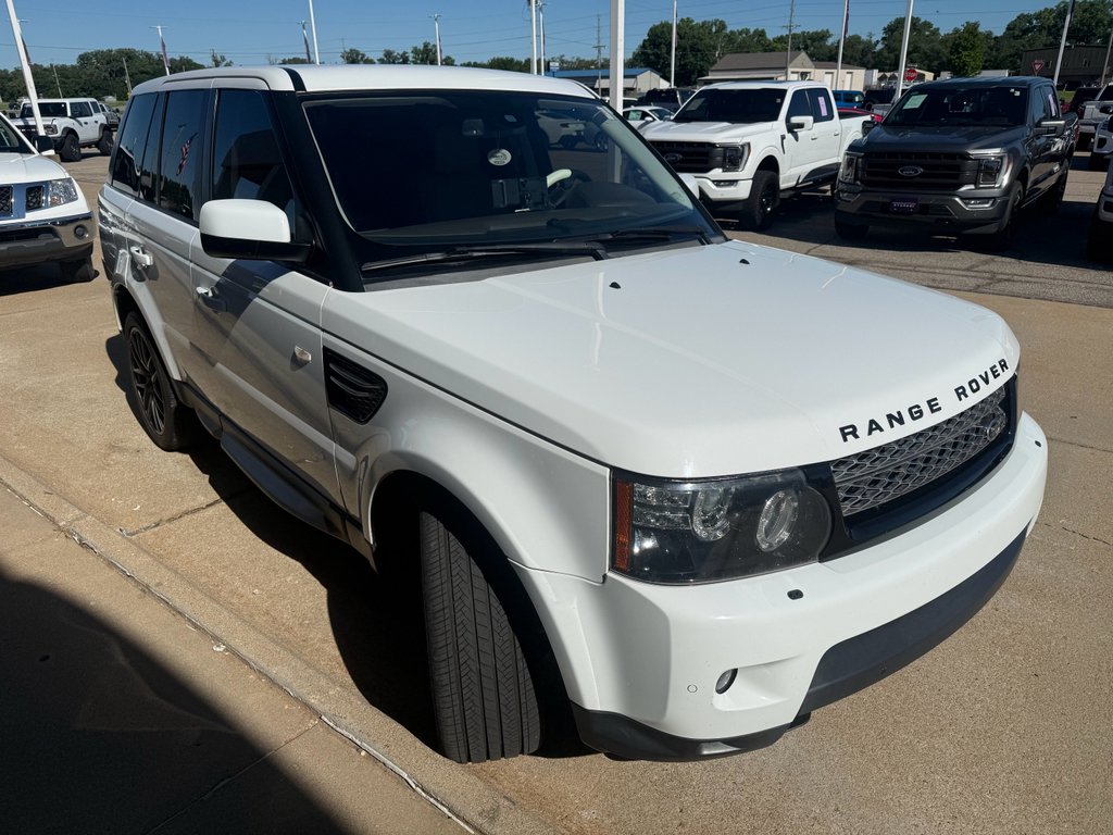 Used 2013 Fuji White Land Rover HSE LUX image 4
