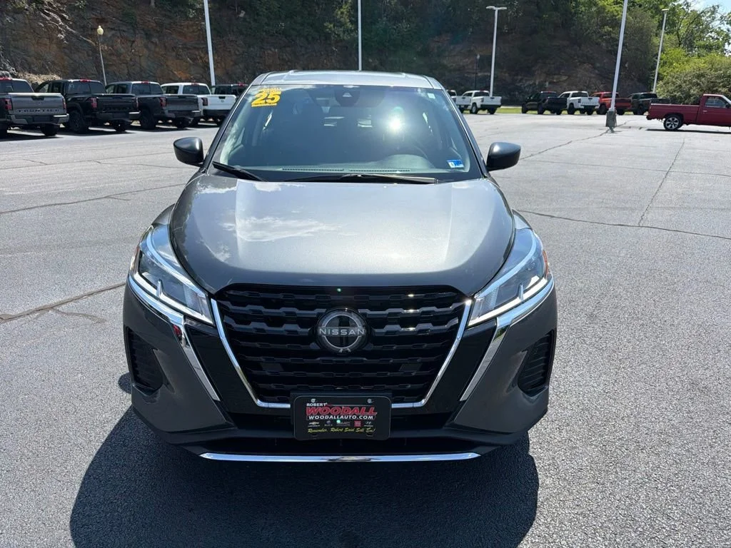 Used 2025 Gun Metall. Nissan S image 2