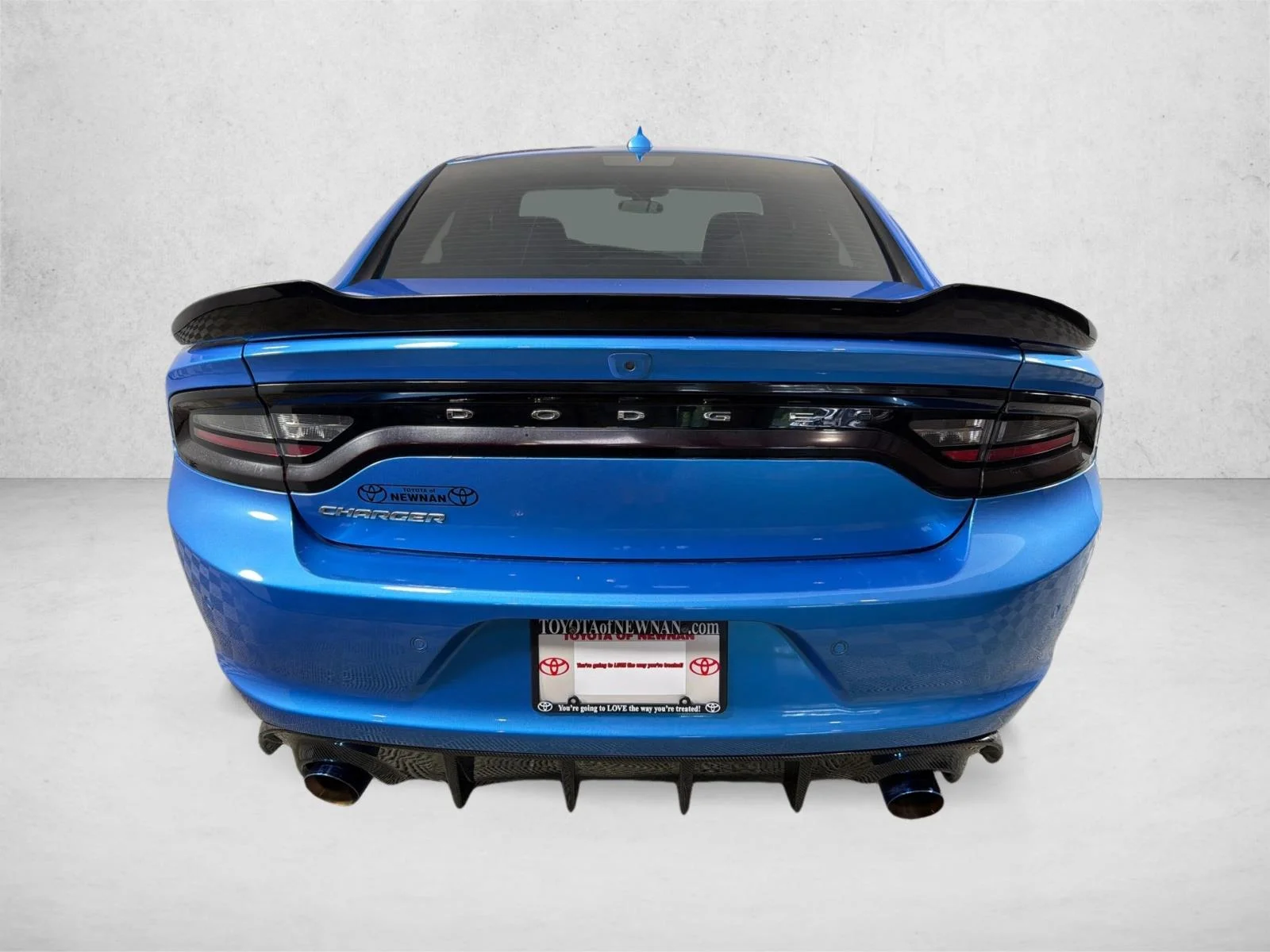 Used 2023 B5 Blue Pearlcoat Dodge SXT image 5