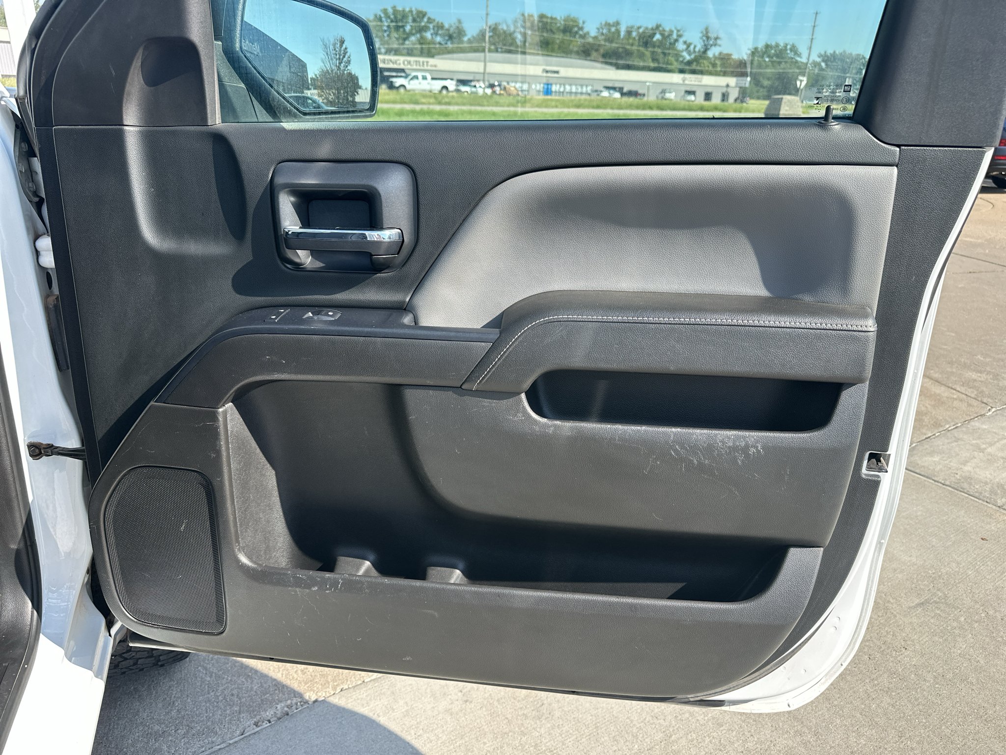Used 2015 Summit White Chevrolet Work Truck image 28