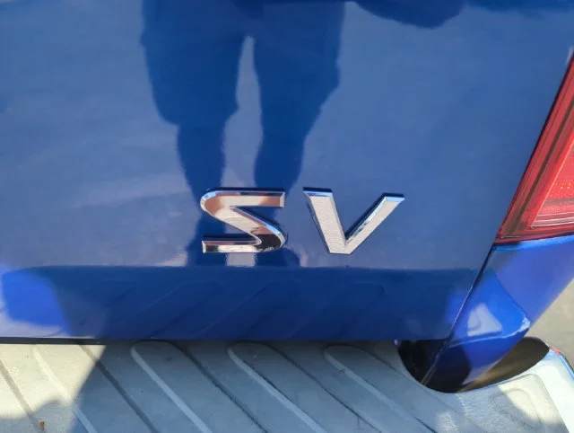 Used 2012 Blue Nissan SV image 21