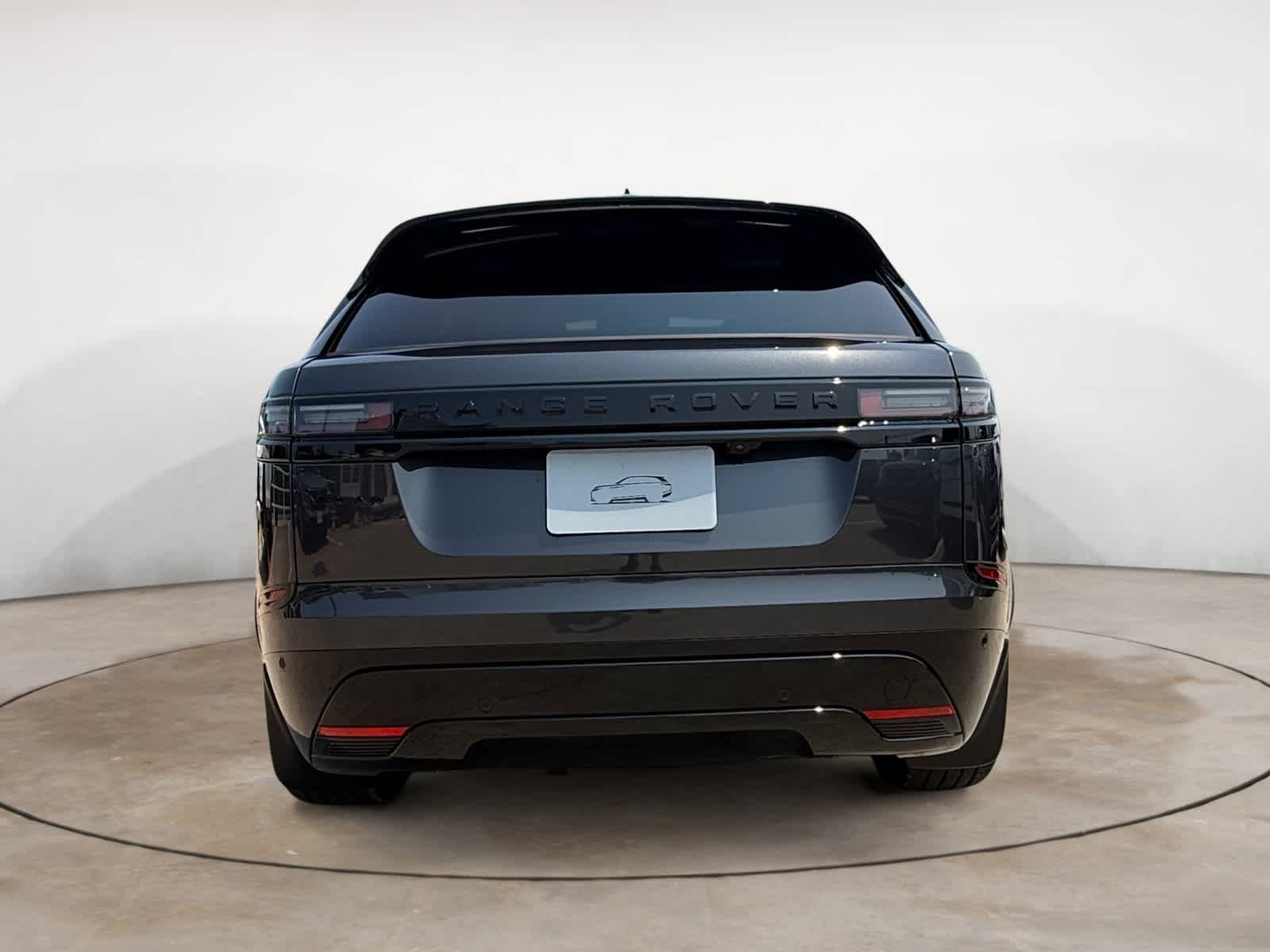 New 2026 Carpathian Grey LAND ROVER  image 4