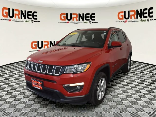Used 2018 Red Jeep Latitude image 7