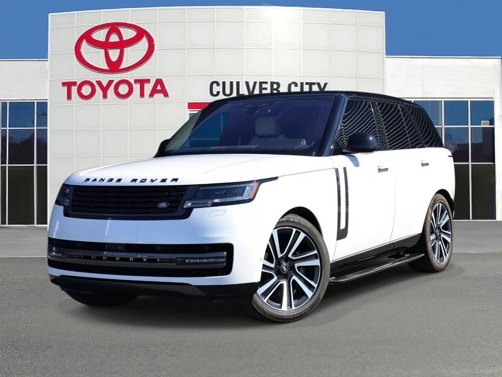 2023 Land Rover Range Rover 4.4 SE SWB's photo
