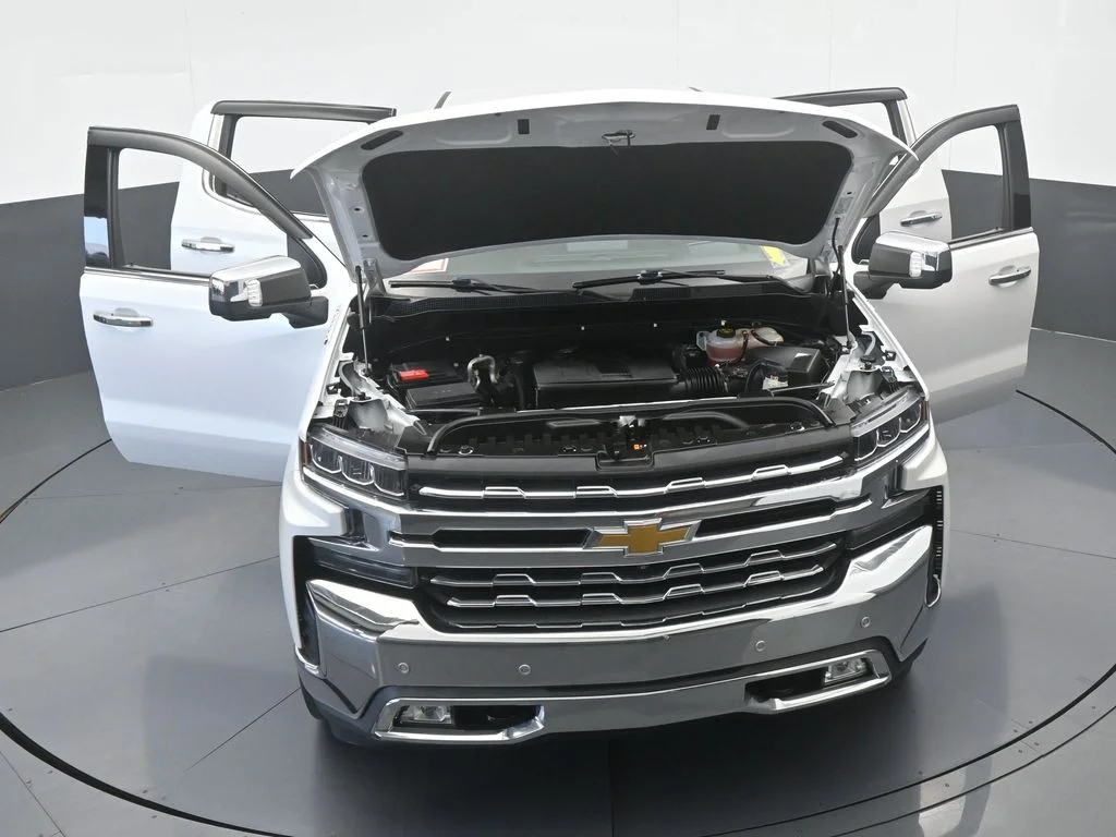 Used 2022 Iridescent Pearl Tricoat Chevrolet LTZ image 74