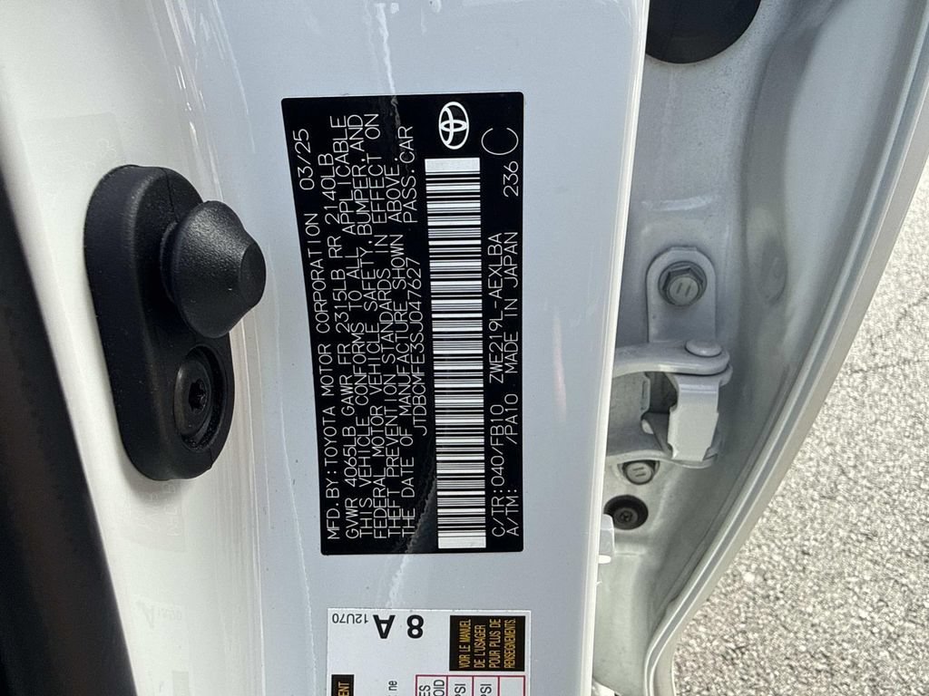Used 2025  Toyota Hybrid LE image 18