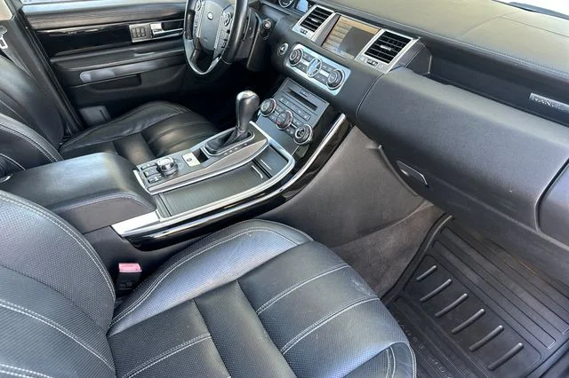 Used 2011 Stornoway Gray Land Rover Supercharged image 17