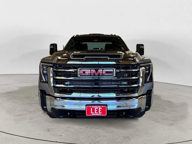 New 2026 Sterling Metallic GMC SLE image 9