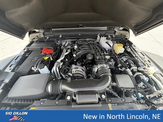 New 2026 Granite Crystal Metallic Clear-Coat Exterior Paint Jeep Rubicon image 6