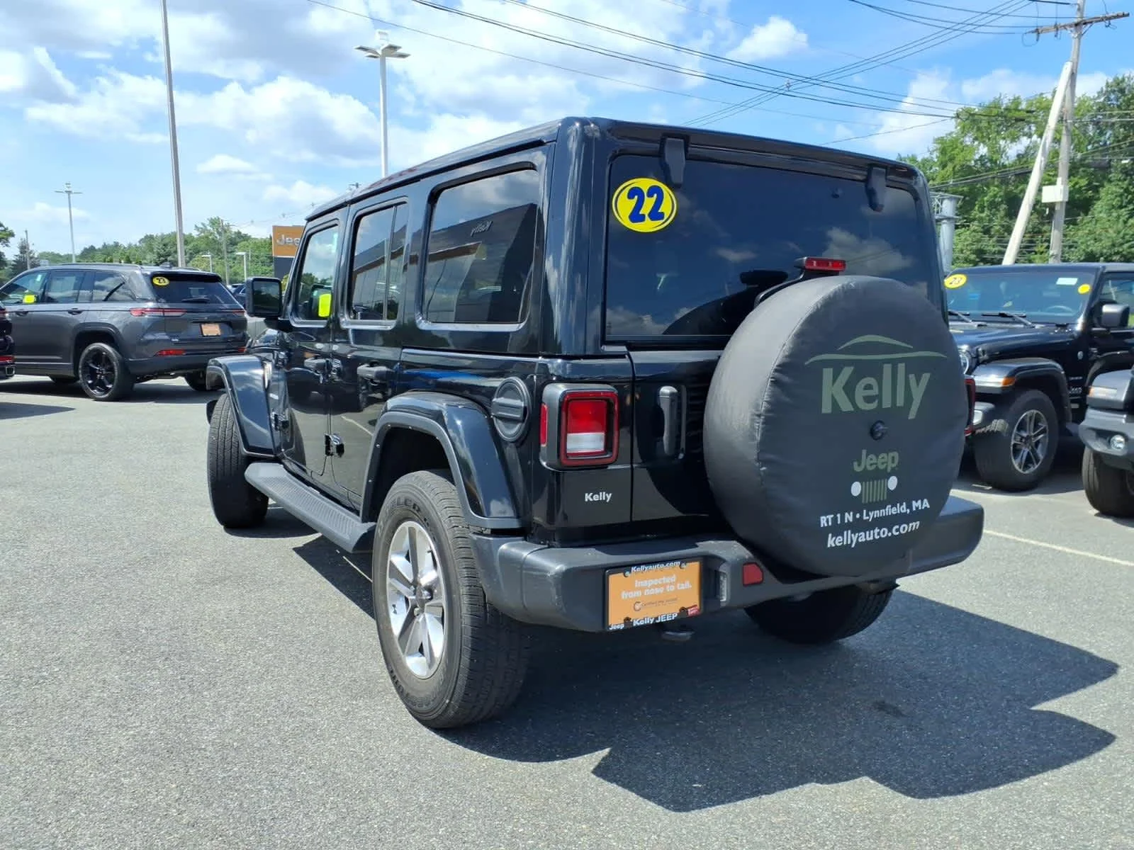 Certified Used 2022 Black Clearcoat Jeep Unlimited Sahara image 11