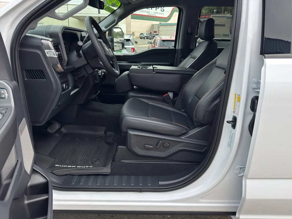 New 2026 Oxford White Ford F-350® Lariat® image 12