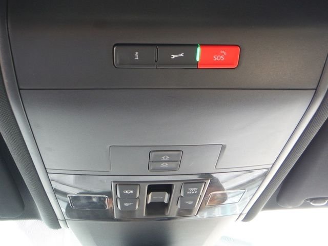 Used 2022  Volkswagen 3.6L V6 SEL image 28