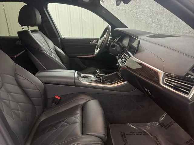 Used 2023 Mineral White Metallic BMW sDrive40i image 24