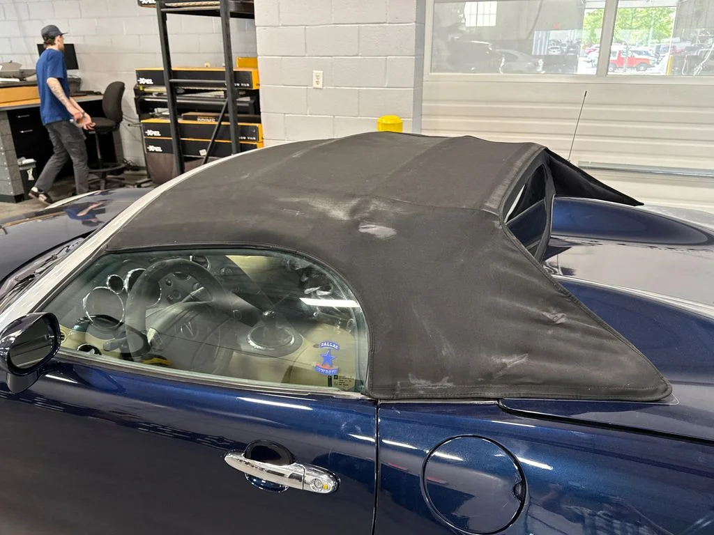 Used 2006 Blue Pontiac Base image 17
