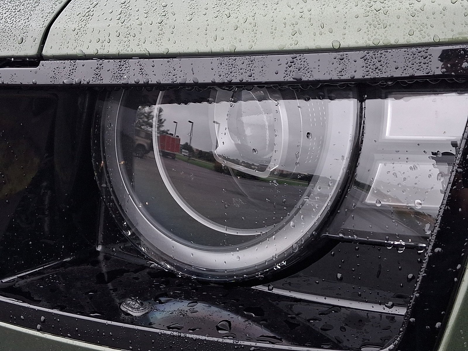 New 2026 Woolstone Green Land Rover S image 6