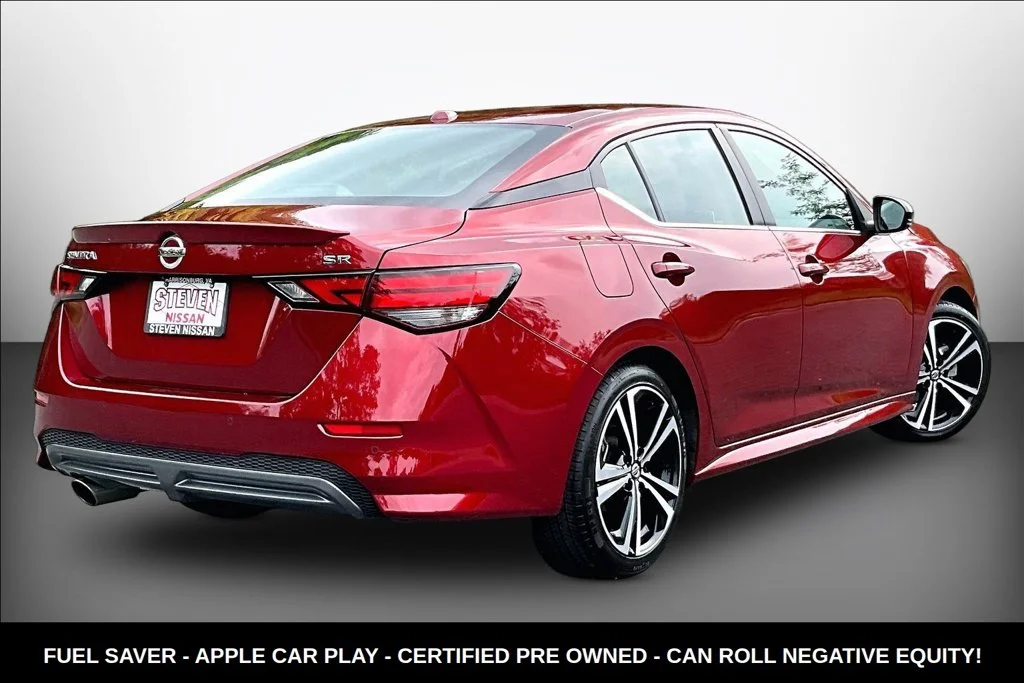 Used 2023 Red Nissan SR image 6