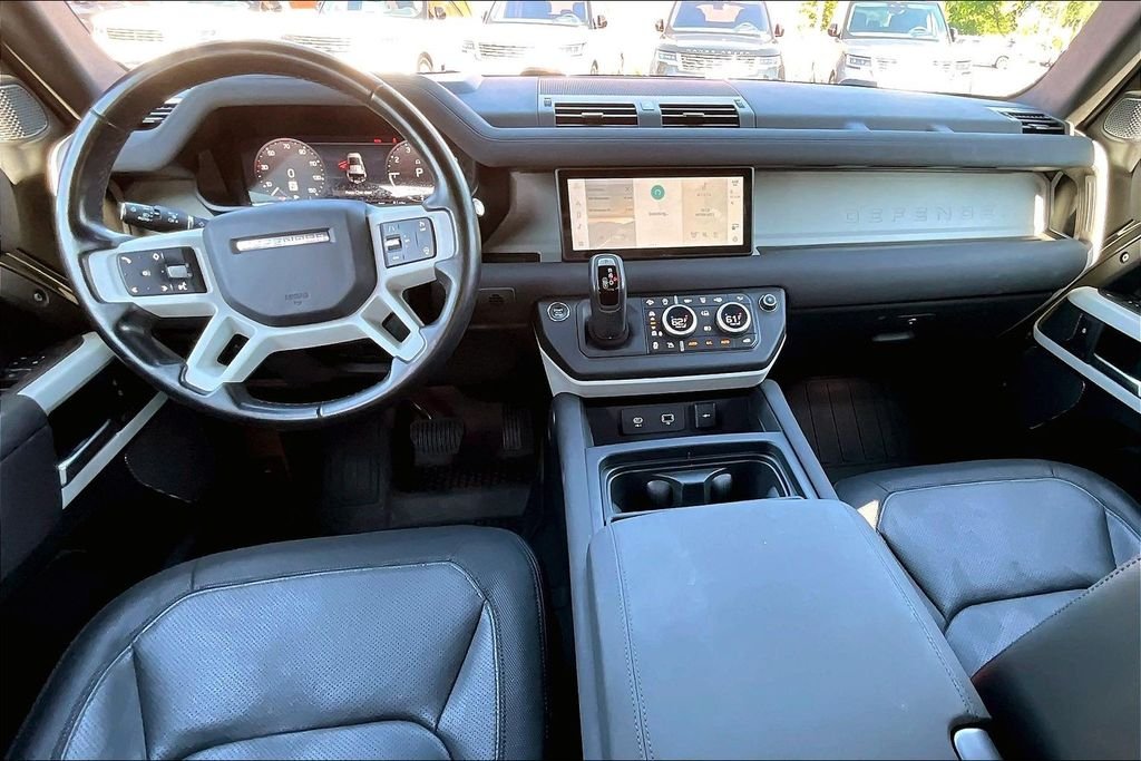 Used 2023 Gray Land Rover X-Dynamic SE image 15
