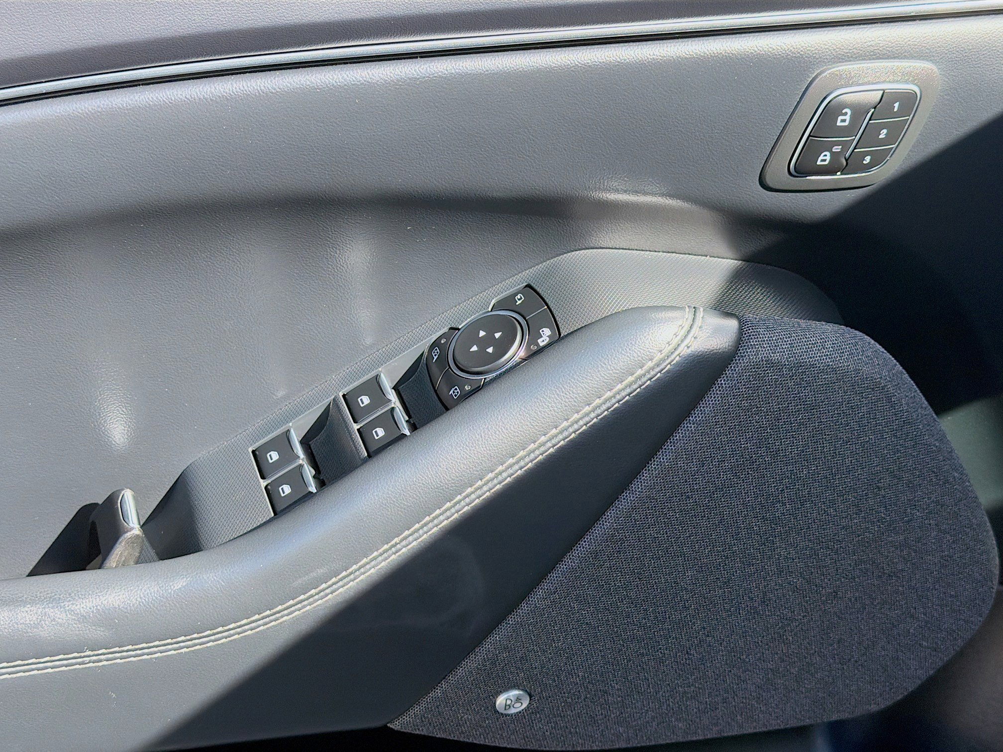 Used 2024 Gray Metallic Ford Premium image 15