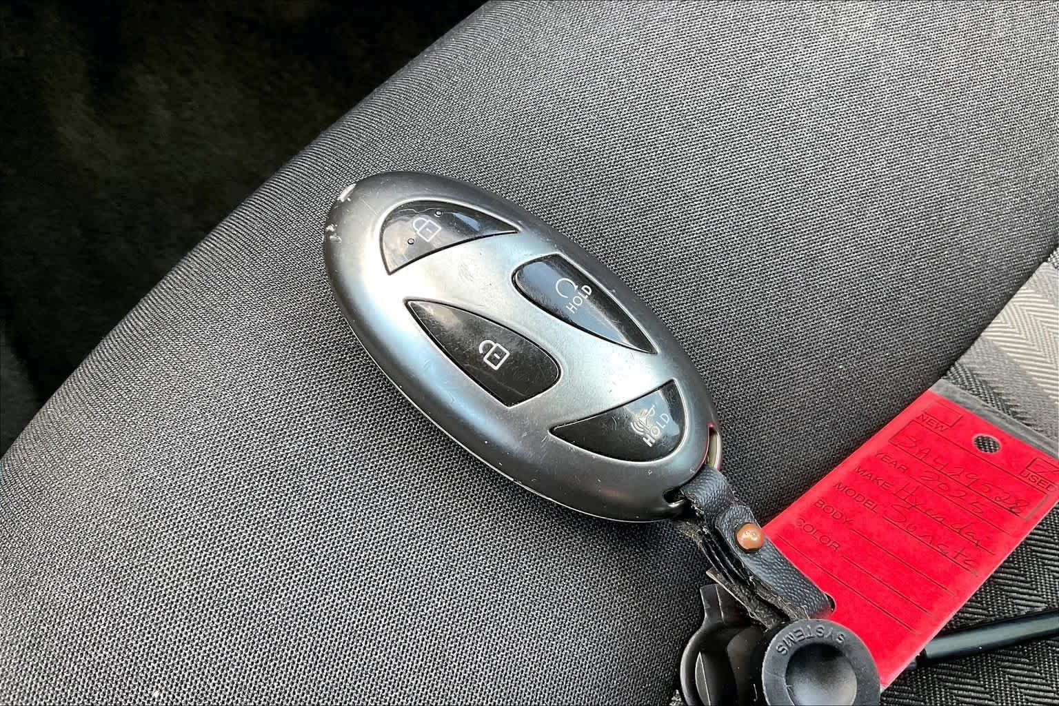 Used 2025 Black Hyundai SEL image 13