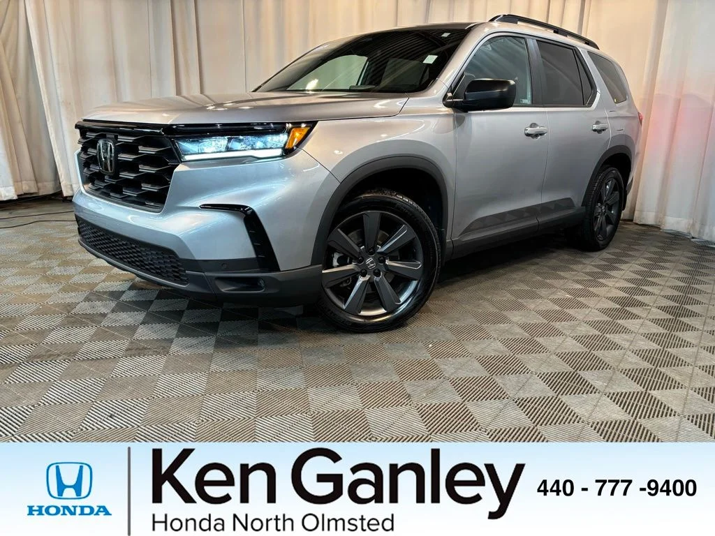 2024 Honda Pilot Sport AWD's photo