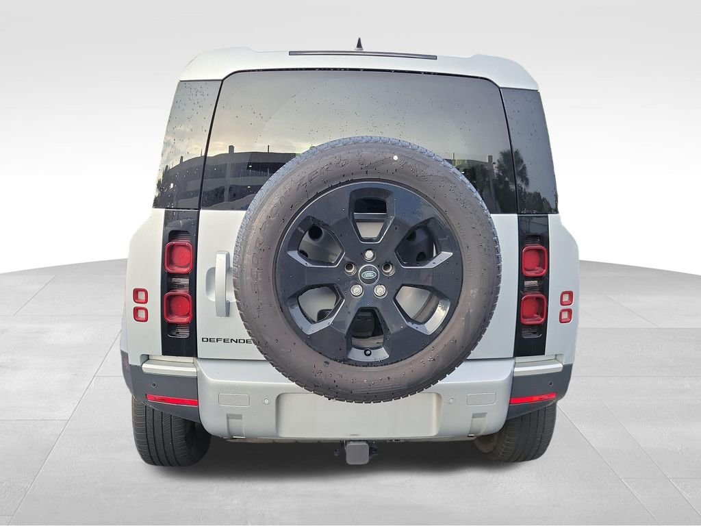 Used 2024 Silicon Silver Premium Metallic Land Rover S image 13