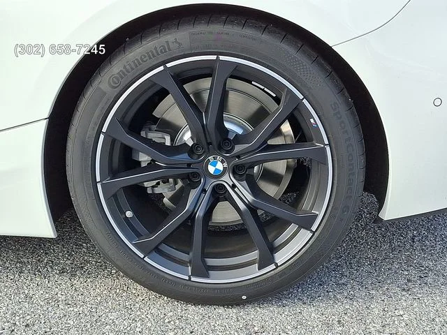 New 2026 Alpine White BMW sDrive30i image 8