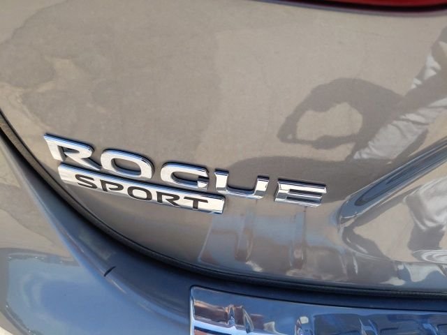 Used 2021 Gun Metallic Nissan SV image 31