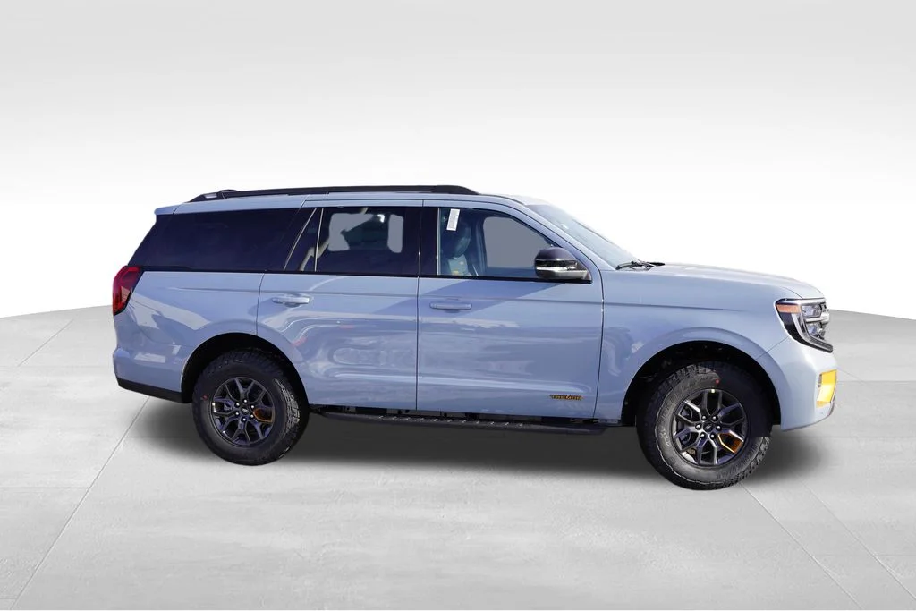 New 2026 Gray Ford Tremor image 2