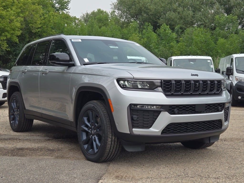 New 2026 Silver Zynith Jeep  image 5