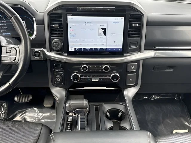 Used 2021 Blue Ford Lariat image 14