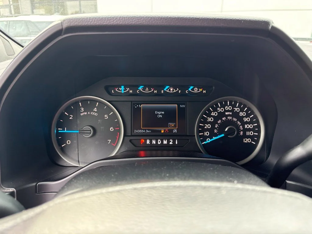 Used 2015 Tuxedo Black Metallic Ford XLT image 17