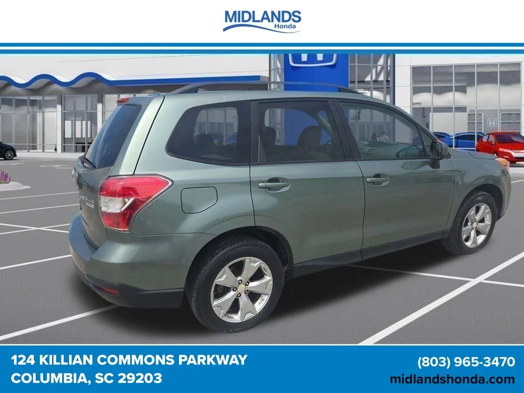 Used 2016 Green Metallic Subaru 2.5i Premium image 14