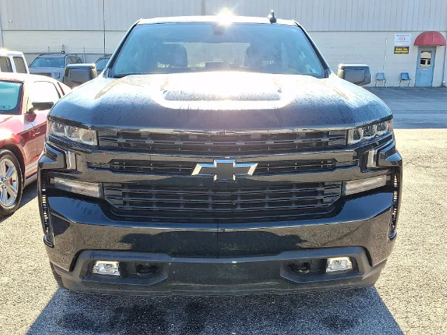 Used 2021 Black Chevrolet RST image 3