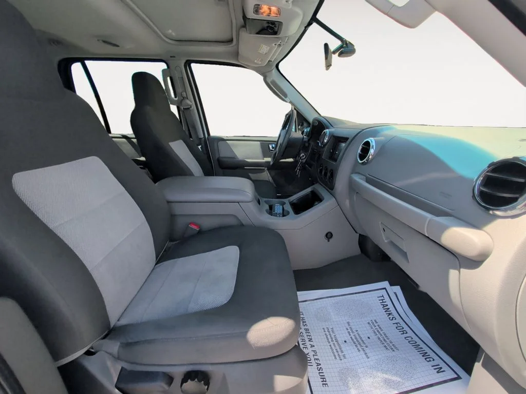 Used 2005 White Ford XLT image 15