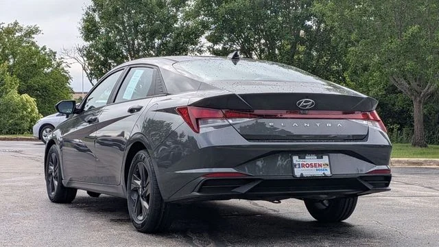 Used 2023 Gray Hyundai SEL image 5