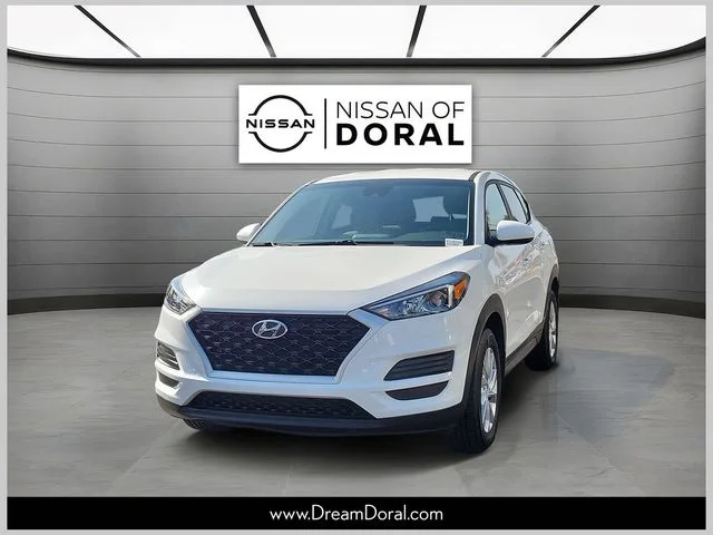 Used 2021 White Hyundai SE image 1