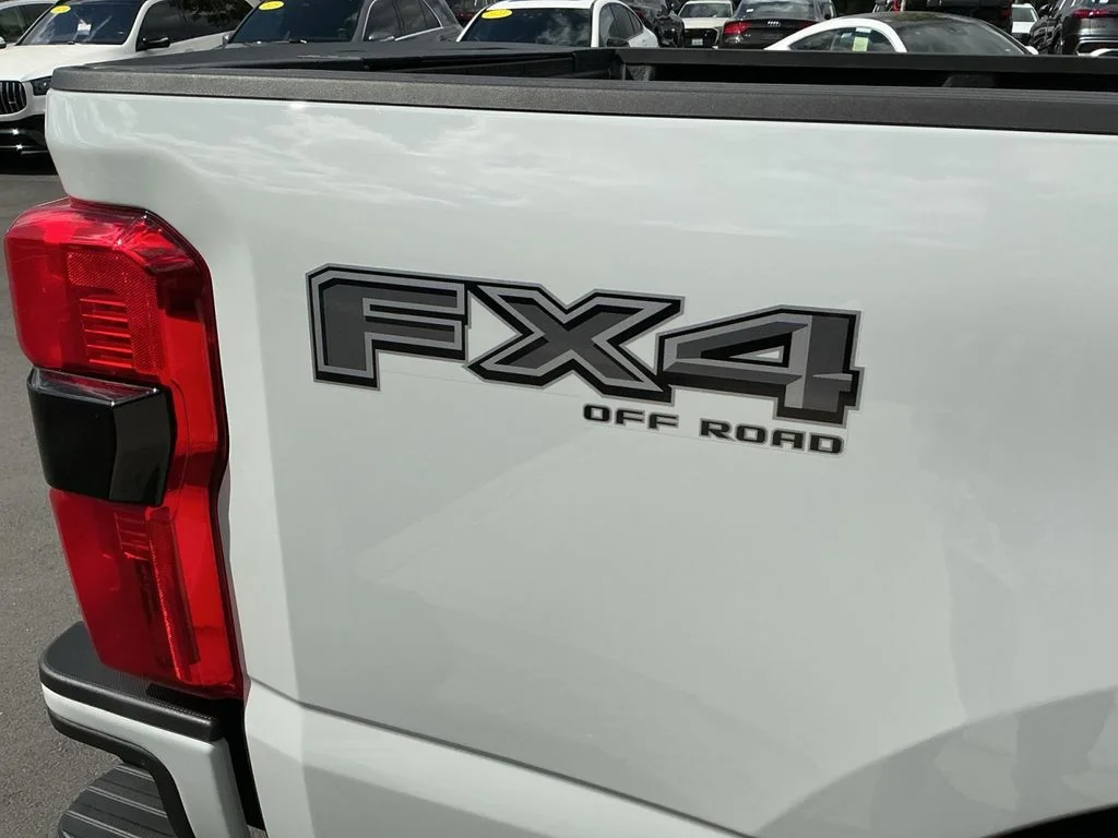 Used 2025 White Ford Lariat image 16